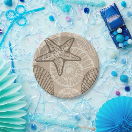 Seesterne und Muscheln in Beige an der Meereswelt Pappteller (Party)