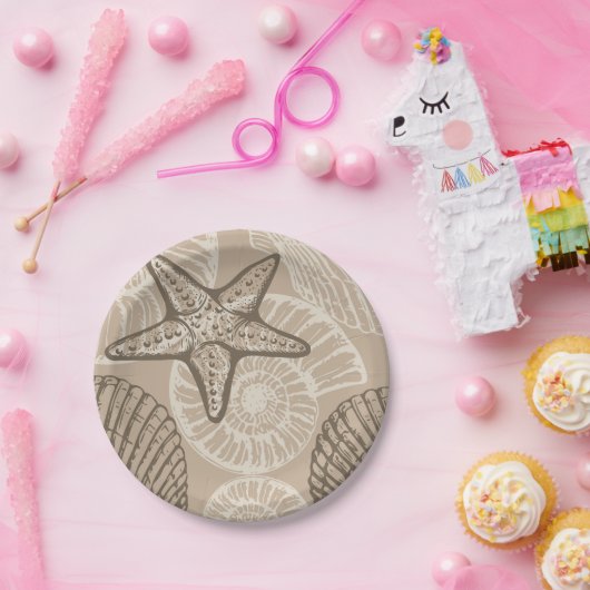 Seesterne und Muscheln in Beige an der Meereswelt Pappteller (Party)