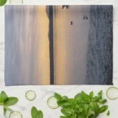 Seevögel und Boot Geschirrtuch (Gefaltet)