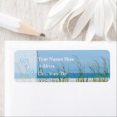 Seeziegel in weißem Sand (Insitu)