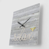 Segel auf Holz mit Martini und Relax Text Quadratische Wanduhr (Winkel)