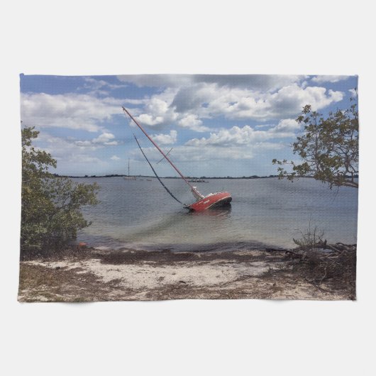 Segelboot auf Grund gelaufen Handtuch (Horizontal)
