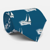 Segelboot auf weißem Wasser heilen Krawatte (Gerollt)