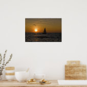 Segelboot bei Sonnenuntergang Poster (Küche)