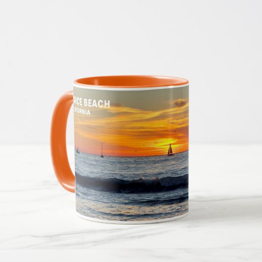 Segelboot bei Sunset - Venice Beach, CA Tasse (Vorderseite Links)