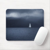 Segelboot im stürmischen Wetter auf Scottish Mousepad (Mit Mouse)