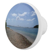 Segelboot in der Ferne bei St. Thomas Keramikknauf (Rechts)