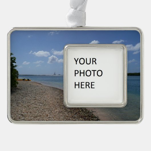 Segelboot in der Ferne bei St. Thomas Rahmen-Ornament Silber (Vorderseite)