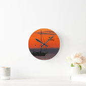 Segelboot in Orange Sunset, kleine runde Runde Wanduhr (Zuhause)