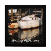 Segelboot in Slip Geschenkboxen