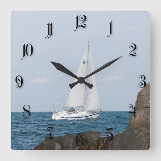Segelboot Quadratische Wanduhr (Vorderseite)