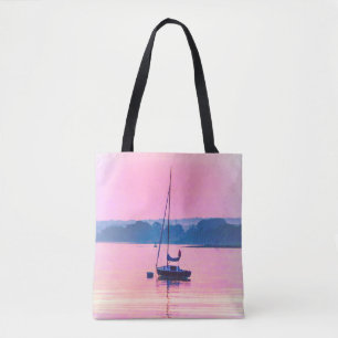 Segelboot schwimmen in der frühen Morgensonne. Tasche