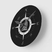 Segelboot-und Kompass-Rose Runde Wanduhr (Winkel)