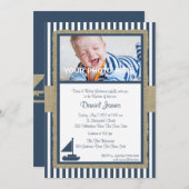 Segelboot und Streifen Rustikale nautische Taufe Einladung (Vorne/Hinten)