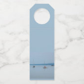 Segelboote auf dem Fluss Flaschenanhänger (Rückseite)