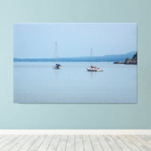 Segelboote auf dem Fluss Leinwanddruck (Insitu (Holzboden))