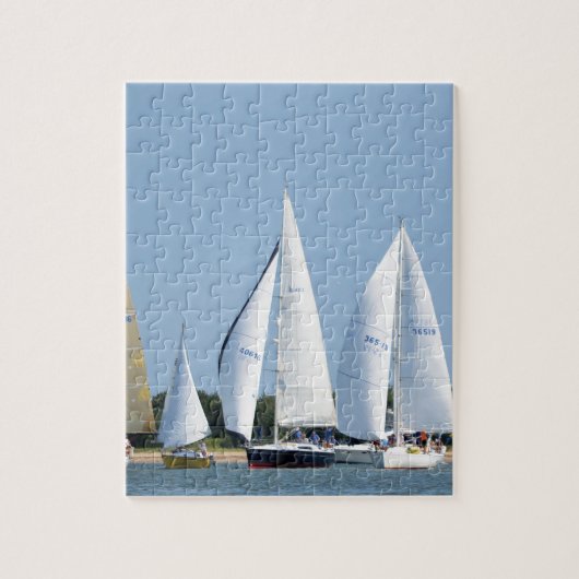 Segelboote auf Juli 4. Puzzle (Vertikal)