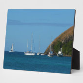 Segelboote in der Bucht Weißes und Blaues Wassersc Fotoplatte (Seite)