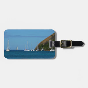 Segelboote in der Bucht Weißes und Blaues Wassersc Gepäckanhänger