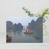 Segelboote in Ha Long Bay - Vietnam, Asien Einladung (Stehend Vorderseite)