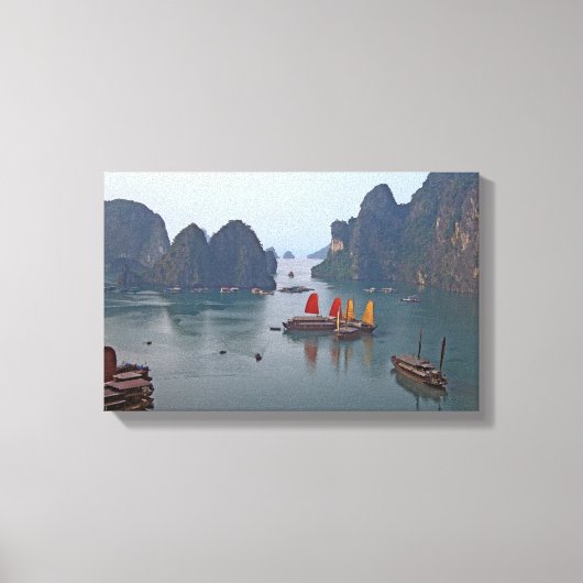 Segelboote in Ha Long Bay - Vietnam, Asien Leinwanddruck (Vorderseite)