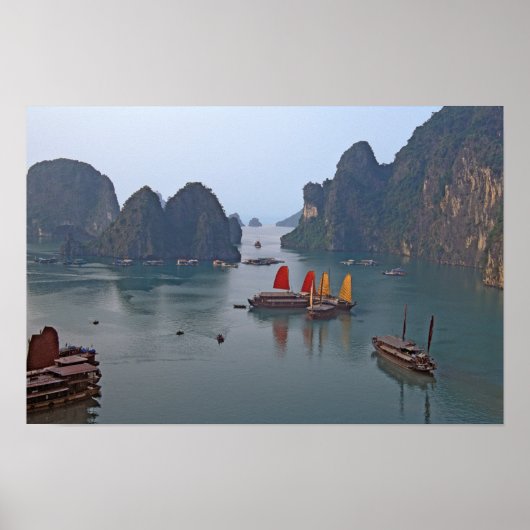 Segelboote in Ha Long Bay - Vietnam, Asien Poster (Vorne)