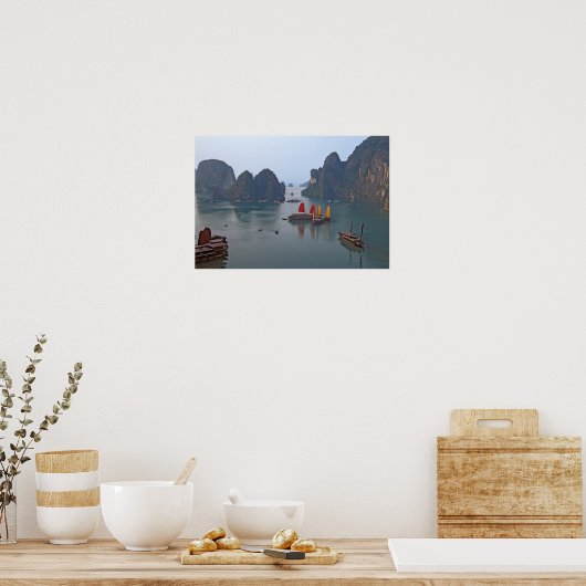 Segelboote in Ha Long Bay - Vietnam, Asien Poster (Küche)