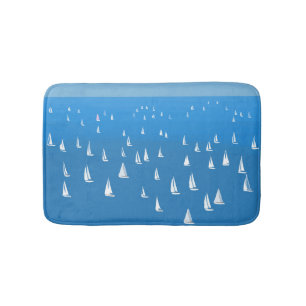 Segelboote in tiefblauem Meer - Regatta Sailboote Badematte