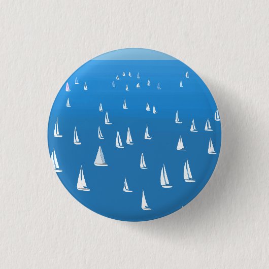 Segelboote in tiefblauem Meer - Regatta Sailboote Button (Vorderseite)