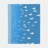 Segelboote in tiefblauem Meer - Regatta Sailboote Fleecedecke (Vorderseite)