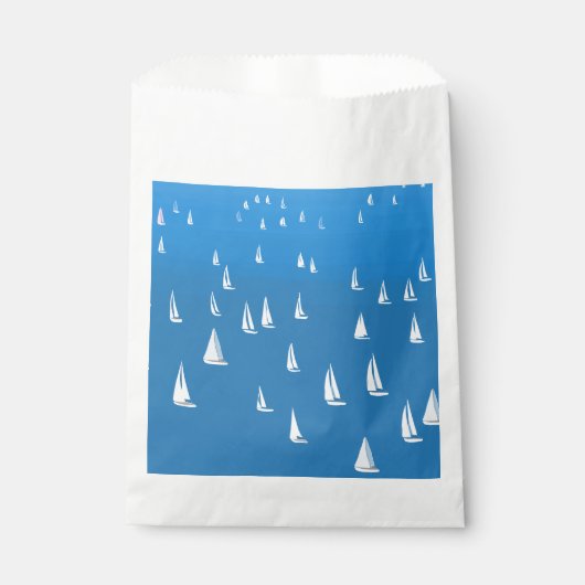 Segelboote in tiefblauem Meer - Regatta Sailboote Geschenktütchen (Vorderseite)