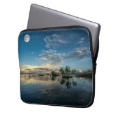 Segeln nahe Iquitos Laptopschutzhülle (Vorderseite Links)