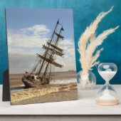 SEGELSCHIFF AM STRAND FOTOPLATTE (Seite)