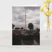 Segelschiff an einem grauen Tag Karte (Gelbe Blume)