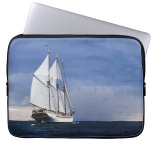 Segelschiff auf der Ostsee Laptopschutzhülle