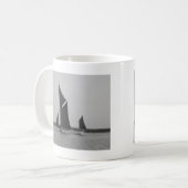 Segelschiff-Erinnerung Kaffeetasse (Vorderseite Links)