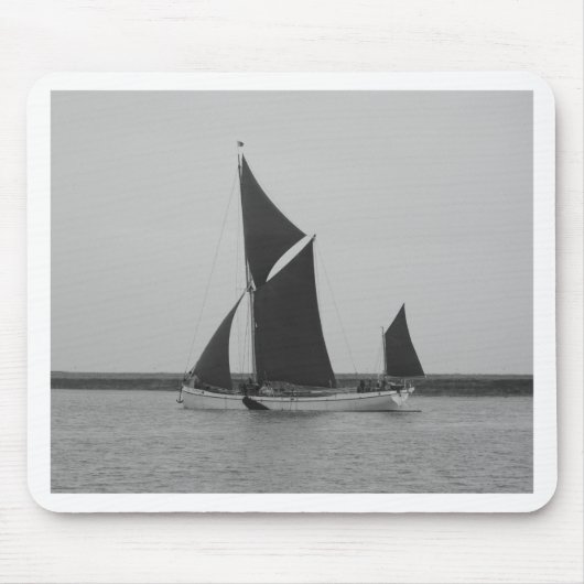 Segelschiff-Erinnerung Mousepad (Vorne)