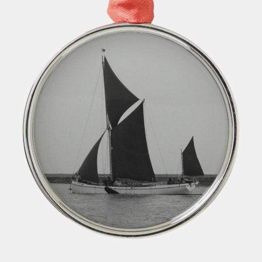 Segelschiff-Erinnerung Silbernes Ornament (Vorne)