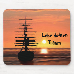 Segelschiff mit Sonnenaufgang Mauspad