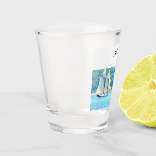 Segelschulen Thunder_Cove Schnapsglas (Links)