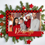 Segnungen Familie Foto Weihnachten Rot und Schwarz Folien Feiertagskarte<br><div class="desc">Segnungen Gold Typografie Familienname & Foto Rote & Schwarze Weihnachtskarte Karierte Weihnachtsfeiertage</div>