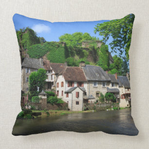 Segur-Le-Chateau in Frankreich-Kissen Kissen