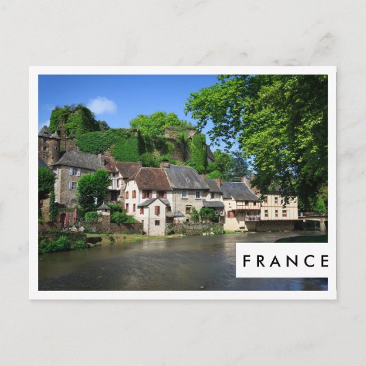 Segur-le-Chateau in Frankreich - weiße Postkarte (Vorderseite)