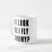Sehe ich aus, als ob ich eine Fliegenwirtschaft hä Kaffeetasse (Vorderseite Links)