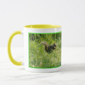 Sehen Sie sich die Eichhörnchen-Tasse an Tasse (Links)