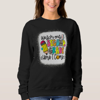 Sehen Sie sich die zweite Klasse an, wo ich wieder Sweatshirt