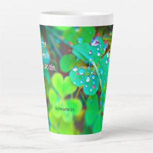 Sehen Sie sich Ihre Mund-Latte-Tasse an Milchtasse