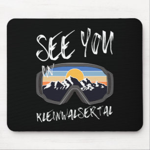 Sehen Sie sich im Kleinwalsertal Wanderurlaub Ski Mousepad