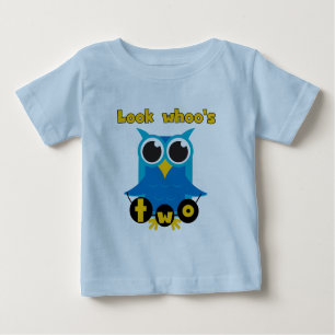 Sehen Sie Whoo's 2 Geburtstagsgeschenke und Gesche Baby T-shirt