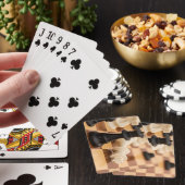 Sehr Cooles Schachbrett mit Stücken Spielkarten (In Situ)